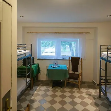 Hostel Hostel Bustehrad Bustehrad