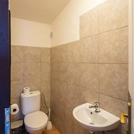 Hostel Hostel Bustehrad *