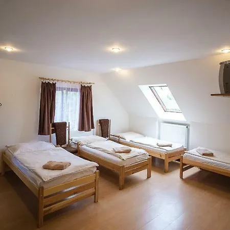 Hostel Bustehrad